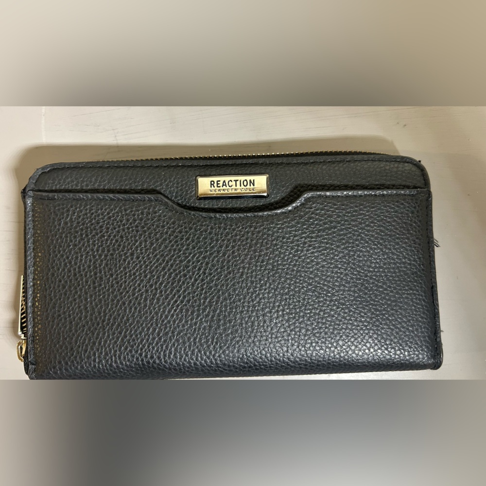 Kenneth Cole Black Leather Wallet